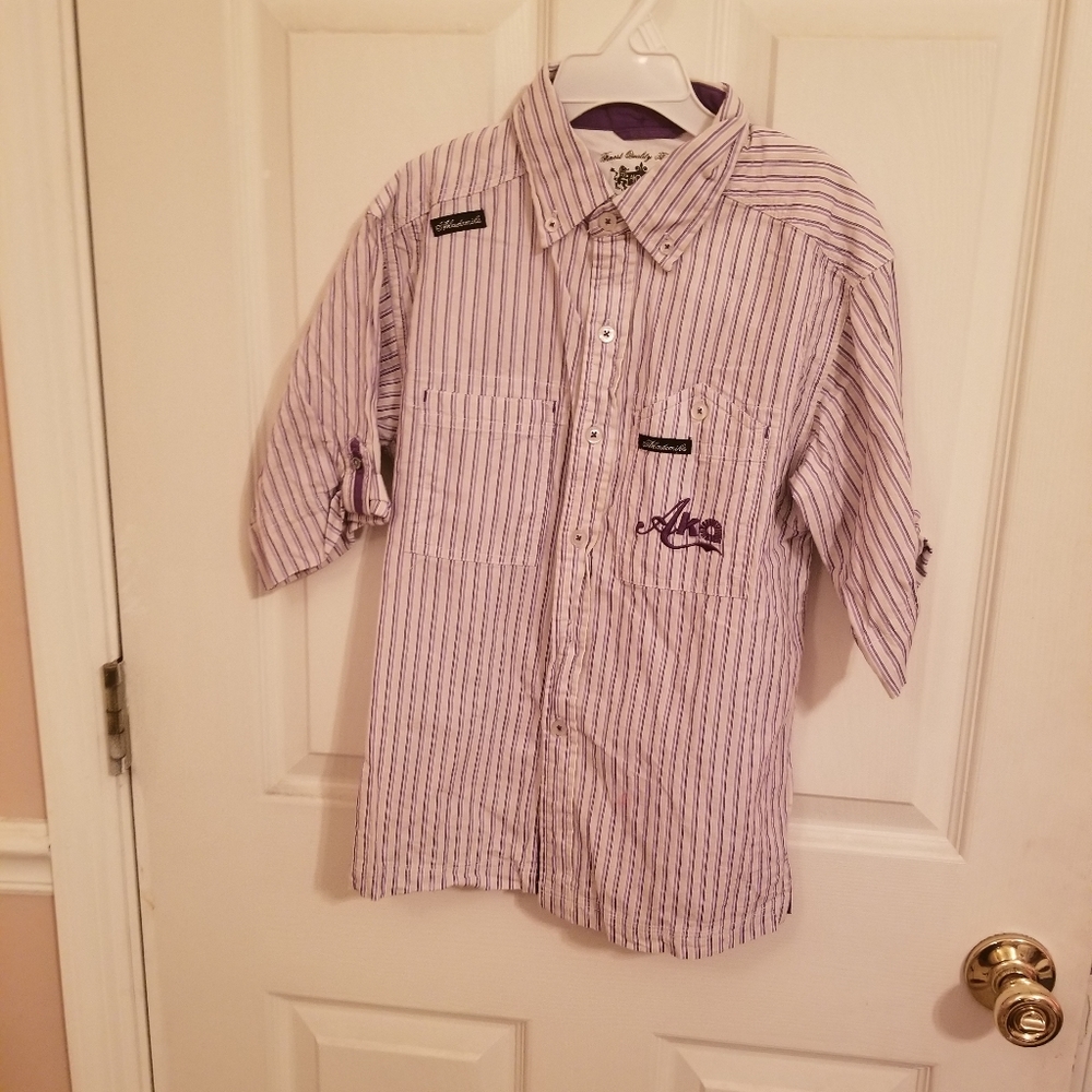 Akademiks boys button down shirt